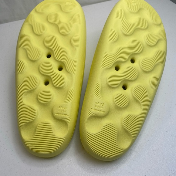 Posee Pillow Slides Yellow Unisex Cloud Cushion Pool Shoe Sz 44-45 US 10.5-11 - Picture 9 of 10